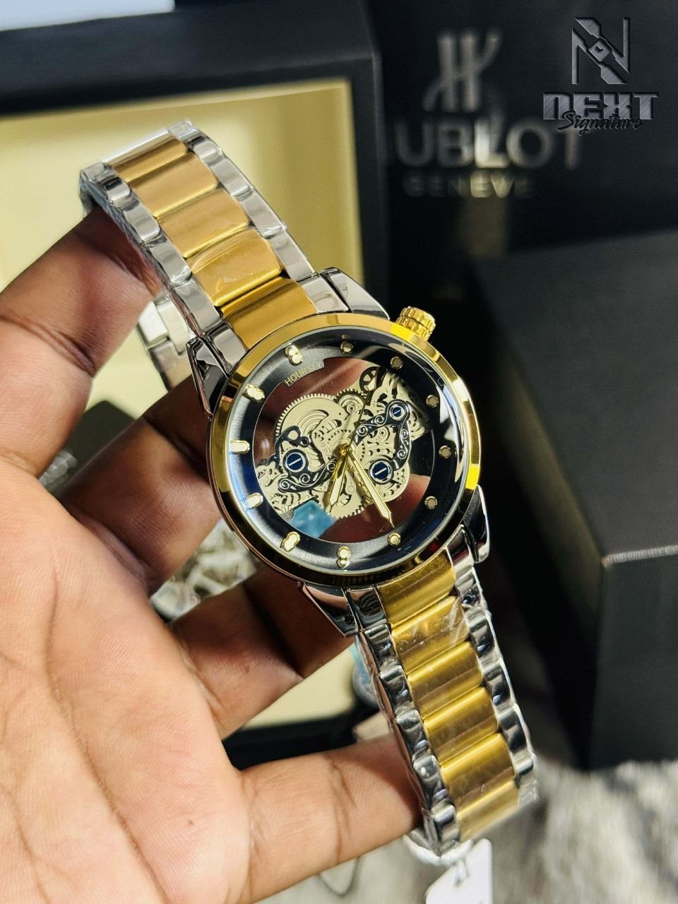 HOURSLY. HY9111 Unique Chinese Mens Quartz Watch Water Resistant Skeleton Moq1 New Casual Watch