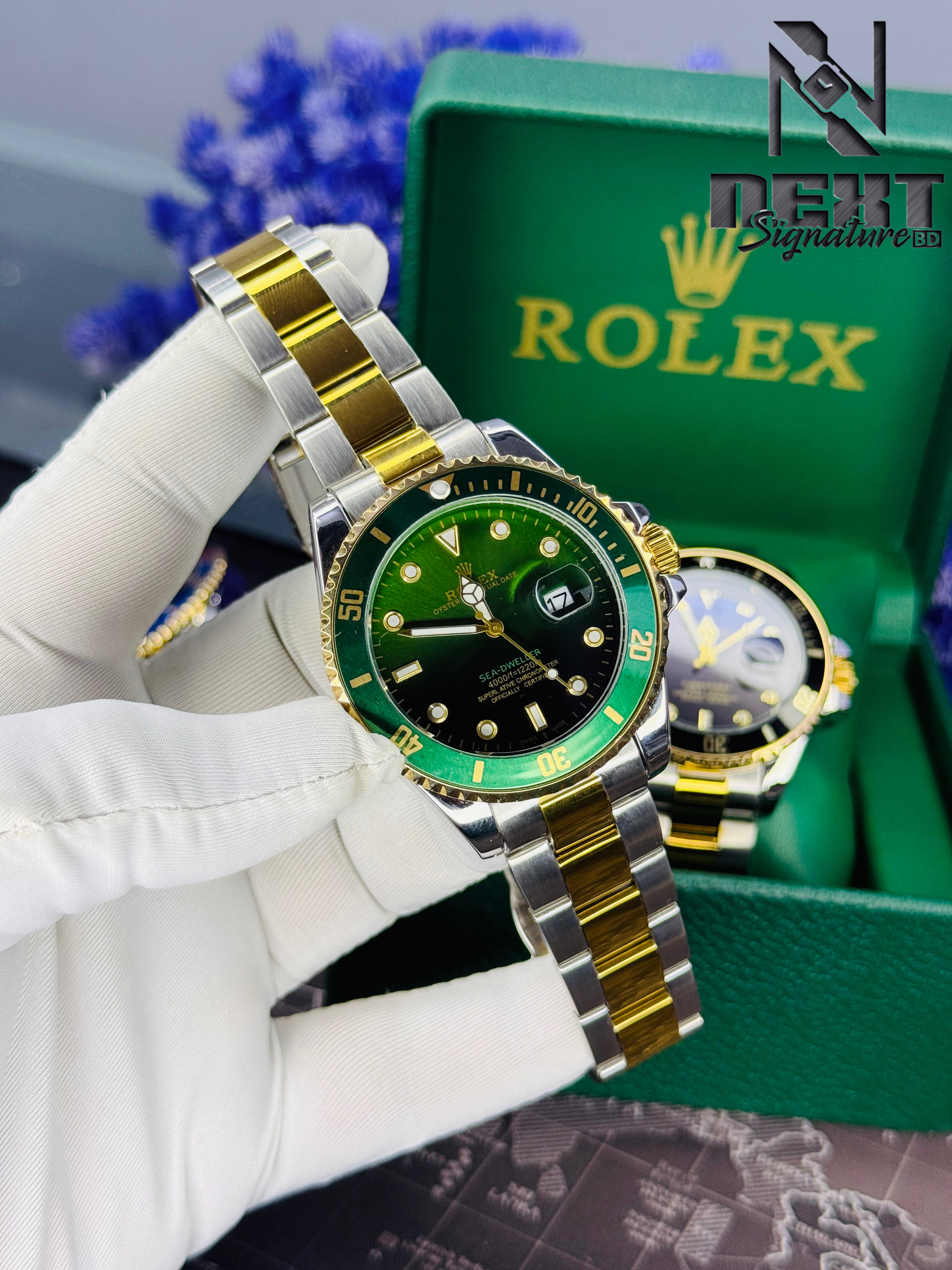 Rolex submariner (Green Black Dial)