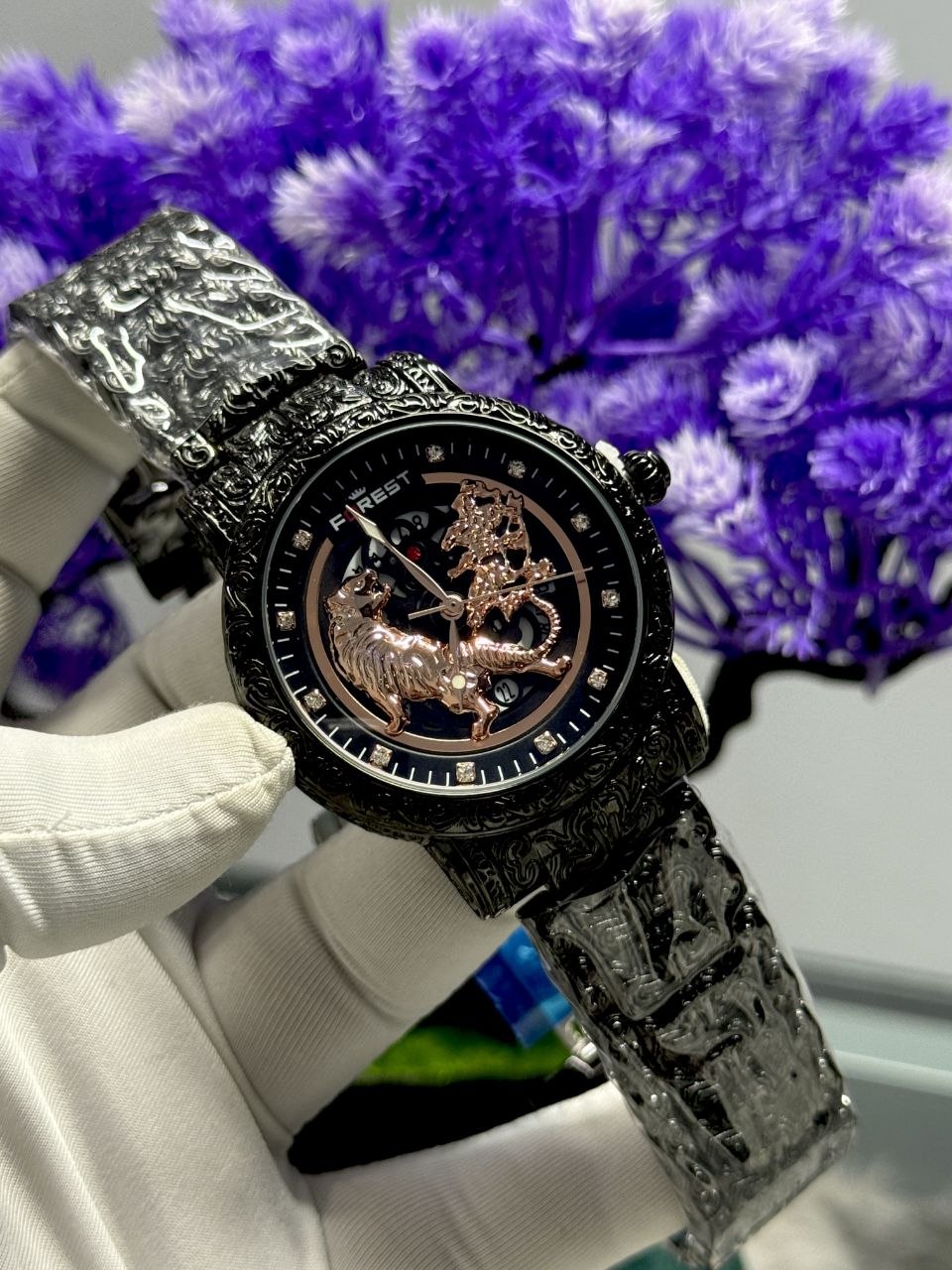 Forest Luxury Tiger Skeleton.