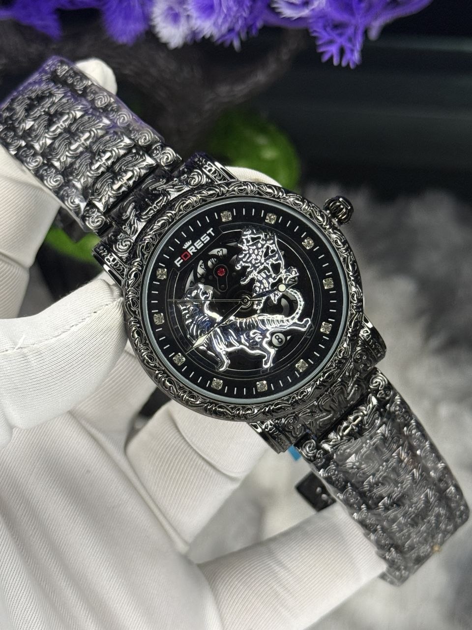 Forest Luxury Tiger Skeleton..