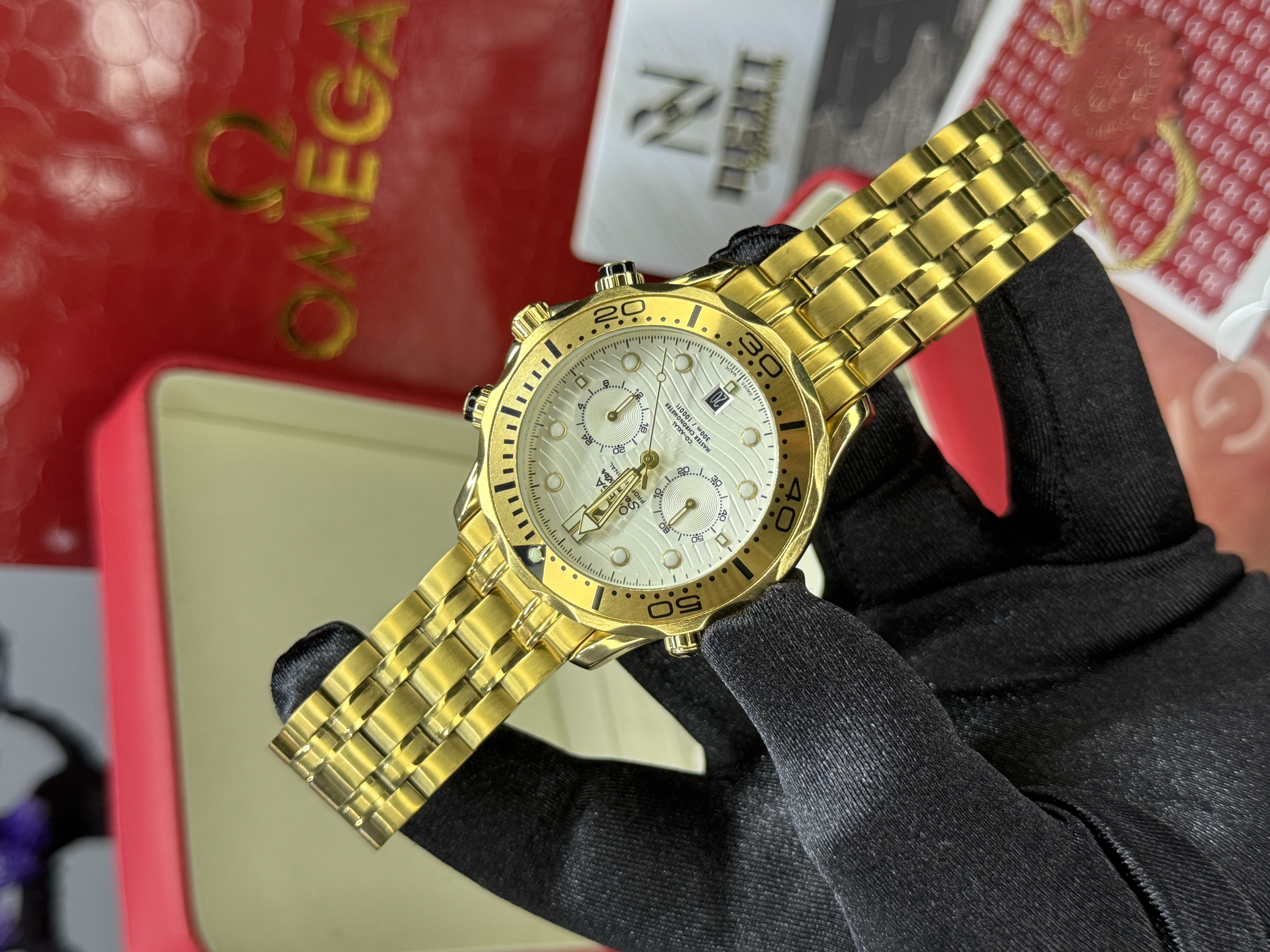 🕒 OMEGA Gold Luxury Chronograph Watch – Full Gold Edition