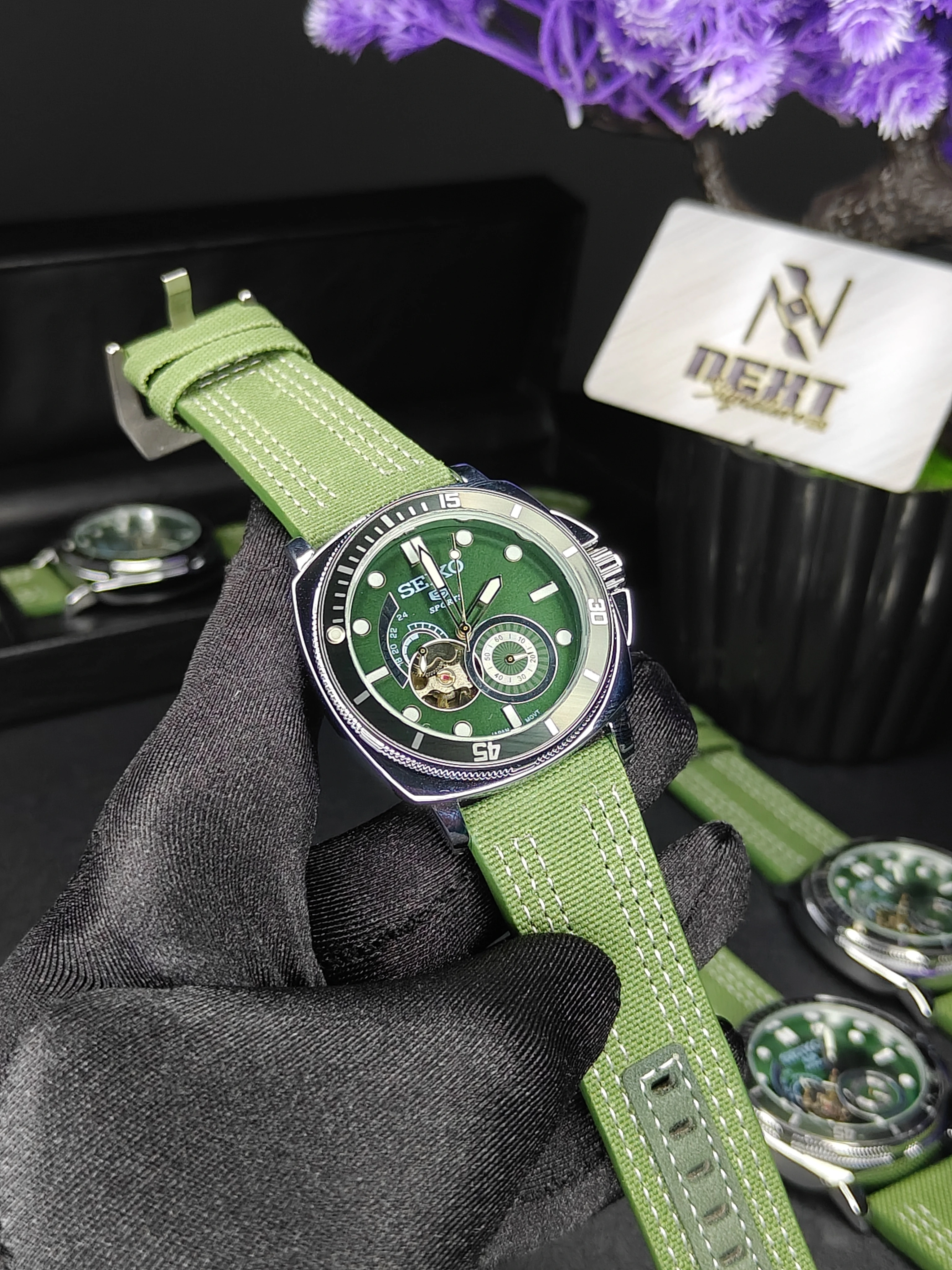 SEIKO MOD 5 Sports 1880A Green Automatic  Premium Watch.